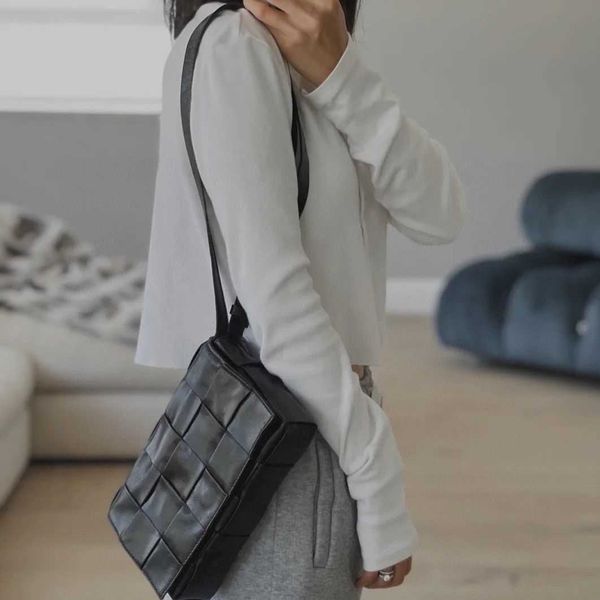 bvs designer luxury womens bottegas bags handbag venetas woven bag pouch nylon fashion shoulder jodie totes leather crossbody bag cassette m
bvs designer luxury womens bottegas bags handbag venetas woven bag pouch nylon fashion shoulder jodie totes leather crossbody bag cassette m