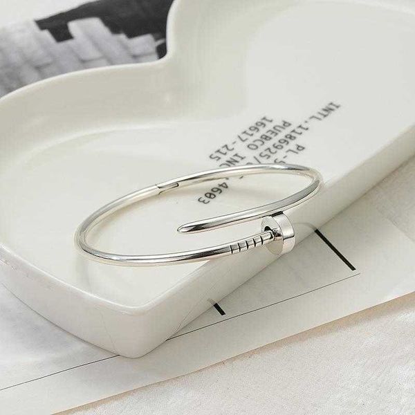 designer carti bracelet fashion bangle silver bracelet open personalized design light luxury simple versatile fashion trend atmosphere, Black
designer carti bracelet fashion bangle silver bracelet open personalized design light luxury simple versatile fashion trend atmosphere, Black