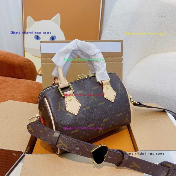 new mini designer shoulder bag pillow bag fashionable and versatile leather women's bag boston single shoulder diagonal cross handbag h
new mini designer shoulder bag pillow bag fashionable and versatile leather women's bag boston single shoulder diagonal cross handbag h