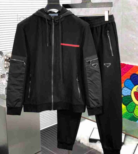 men's tracksuits populardesigner 2023 spring mens womens casual sports suit fashion matching letter embroidery inverted triangle runnin, Gray
men's tracksuits populardesigner 2023 spring mens womens casual sports suit fashion matching letter embroidery inverted triangle runnin, Gray