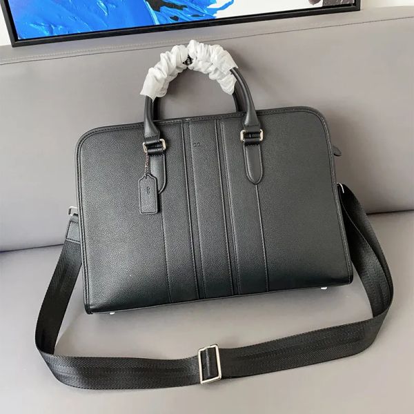 designers briefcase luxurys men business bags package lapbag letter design leather handbag messenger capacity shoulder handbags versatile ve, Black;red
designers briefcase luxurys men business bags package lapbag letter design leather handbag messenger capacity shoulder handbags versatile ve, Black;red