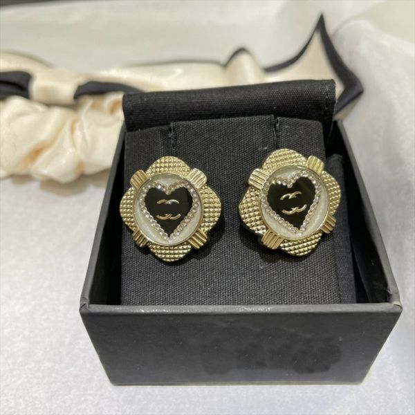 gorgeous fashion style letter stud earrings designer letter earring for women jewelry accessory gifts, Golden;silver
gorgeous fashion style letter stud earrings designer letter earring for women jewelry accessory gifts, Golden;silver