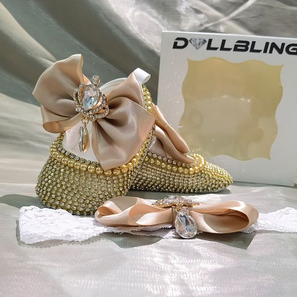 first walkers dollbling pure white children's shoes pearl custom handmade baptist birthday gift princess little girl shoes 230330
first walkers dollbling pure white children's shoes pearl custom handmade baptist birthday gift princess little girl shoes 230330