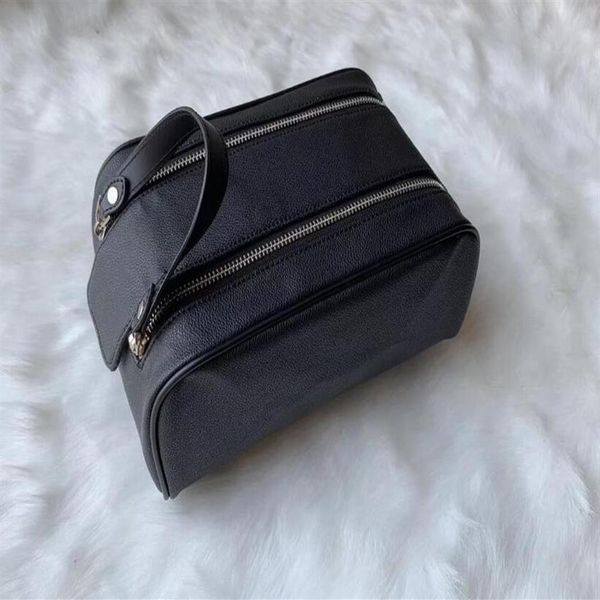 selling quality men travelling toilet bag fashion women wash bag large capacity cosmetic bags makeup toiletry bag pouch 26cm308r 
selling quality men travelling toilet bag fashion women wash bag large capacity cosmetic bags makeup toiletry bag pouch 26cm308r