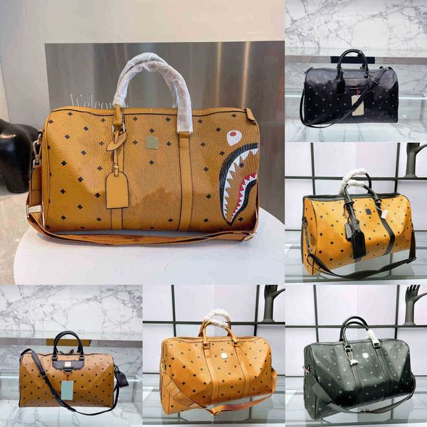 duffle bags designer gym luggage travel bags shark handbag high capacity leather luxury crossbody handbags sports fitness bags 220831
duffle bags designer gym luggage travel bags shark handbag high capacity leather luxury crossbody handbags sports fitness bags 220831