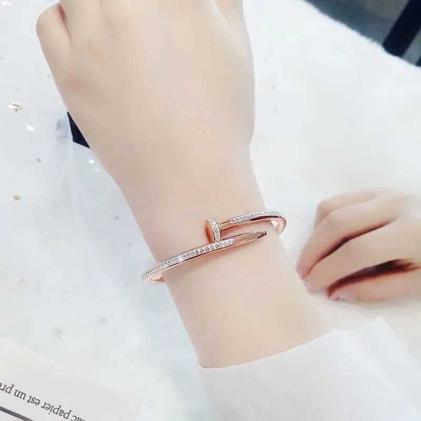 designer carti bracelet jewelry red fashion open titanium steel bracelet mud diamond zircon bracelet light luxury niche design bracelet fema, Black
designer carti bracelet jewelry red fashion open titanium steel bracelet mud diamond zircon bracelet light luxury niche design bracelet fema, Black