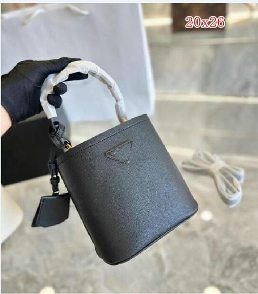 women handbag designer bag women single shoulder luxury fashion bags leather portable diagonal cross bags woman tote handbags size:20*26
women handbag designer bag women single shoulder luxury fashion bags leather portable diagonal cross bags woman tote handbags size:20*26