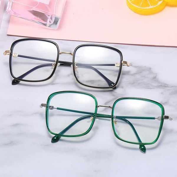 designer glasses plain and stylish large frame anti blue radiation flat lens tr90 eye for men women with myopia glasses, White;black
designer glasses plain and stylish large frame anti blue radiation flat lens tr90 eye for men women with myopia glasses, White;black