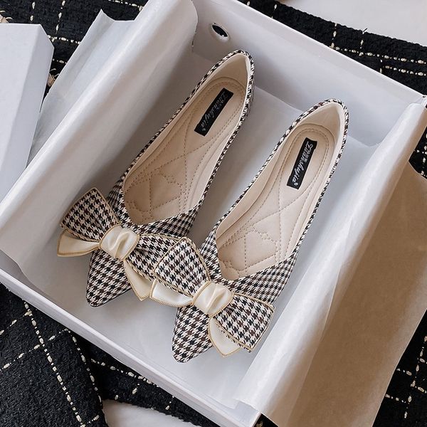 dress shoes women's flat bottom bow knot corner toe small size 31 32 33 spring summer casual shoes comfortable and elegant full matchin, Black
dress shoes women's flat bottom bow knot corner toe small size 31 32 33 spring summer casual shoes comfortable and elegant full matchin, Black