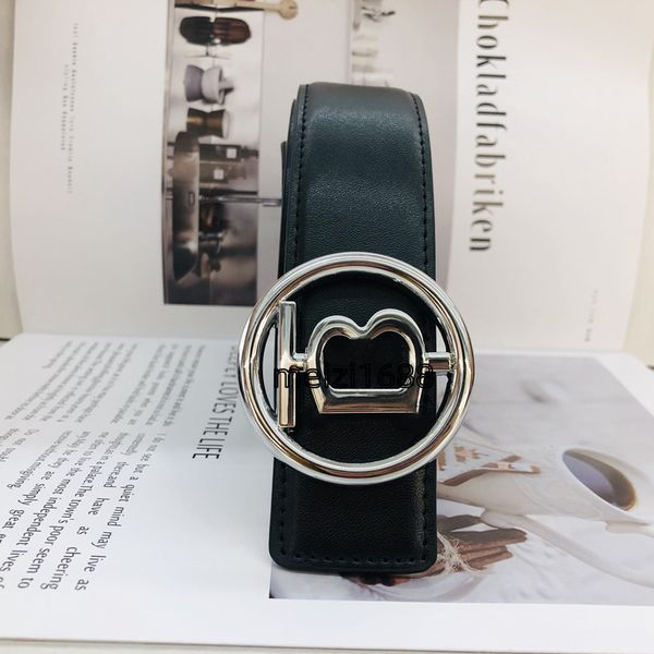 designer buckle luxury business mens pattern belts reversible men smooth belt wholesale with box width 3.8cm, Black;brown
designer buckle luxury business mens pattern belts reversible men smooth belt wholesale with box width 3.8cm, Black;brown