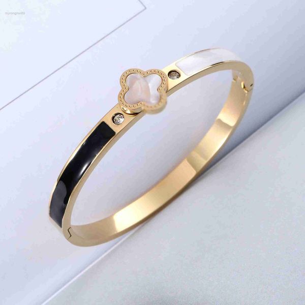 bangle lucky titanium steel bracelet light luxury color preservation style tmwd, Black
bangle lucky titanium steel bracelet light luxury color preservation style tmwd, Black