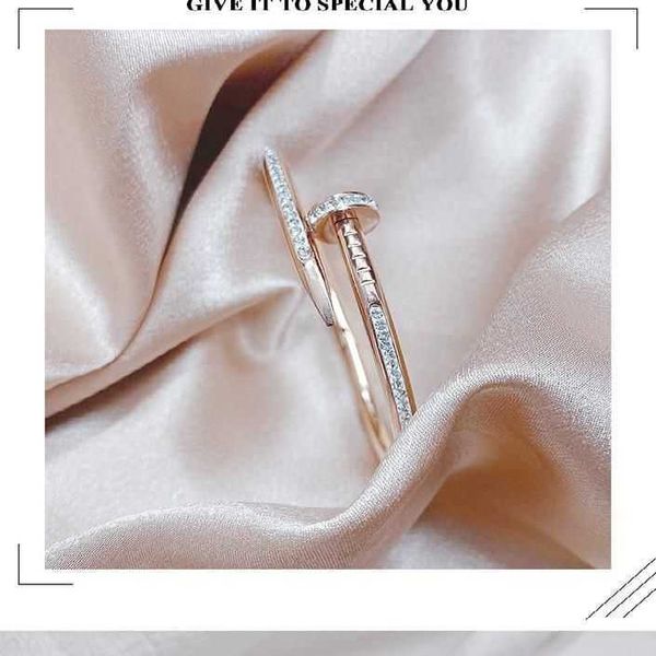 designer carti bracelet bracelet colorless new silver bracelet rose diamond ins light luxury simple versatile gift, Black
designer carti bracelet bracelet colorless new silver bracelet rose diamond ins light luxury simple versatile gift, Black