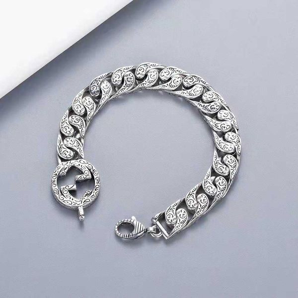 2023 designer new tiktok double g bracelet makes old wind net temperament all match lovers red and jitter., Black
2023 designer new tiktok double g bracelet makes old wind net temperament all match lovers red and jitter., Black