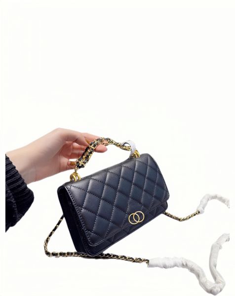 5a quality fashion bag handbag 22p designer brand 2023 new woc handheld logo chain diamond checker caviar single shoulder bag crossbody bag
5a quality fashion bag handbag 22p designer brand 2023 new woc handheld logo chain diamond checker caviar single shoulder bag crossbody bag