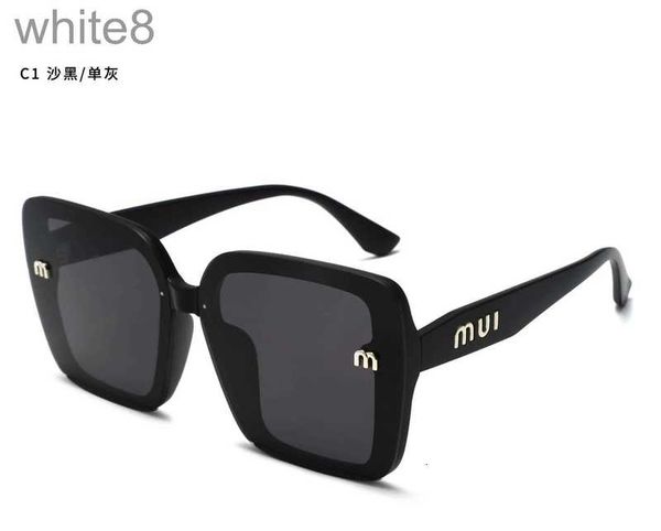 sunglasses designer 2023 new classic miu home uv protection powder full sky star 7703 bx8o, White;black
sunglasses designer 2023 new classic miu home uv protection powder full sky star 7703 bx8o, White;black