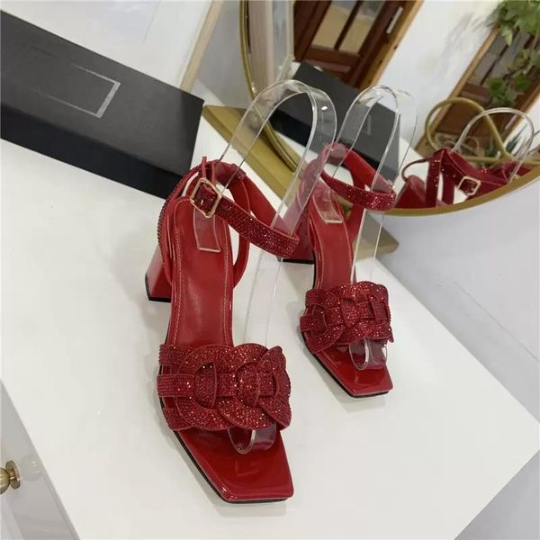 2023 luxury designer style shoes patent leather thrill heels women unique letters sandals dress wedding shoes shoes erger, Black
2023 luxury designer style shoes patent leather thrill heels women unique letters sandals dress wedding shoes shoes erger, Black