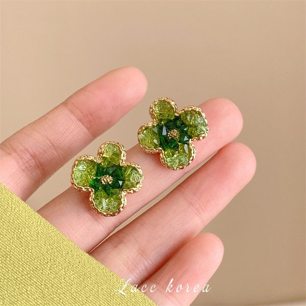 gradient crystal green flower stud earrings small fresh wizard of oz s925 fresh green flower ornament, Golden;silver
gradient crystal green flower stud earrings small fresh wizard of oz s925 fresh green flower ornament, Golden;silver