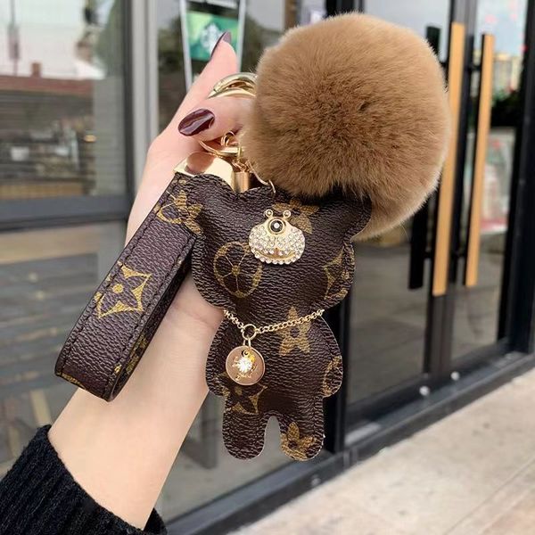 new designer key chain mono accessories key ring leather letter pattern gift designer pack decoration bag decorations support wholesale 2023, Silver
new designer key chain mono accessories key ring leather letter pattern gift designer pack decoration bag decorations support wholesale 2023, Silver