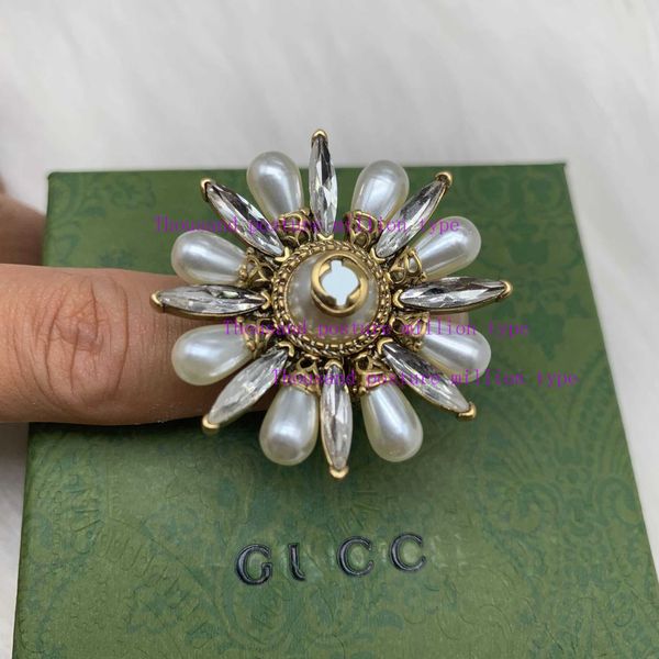 2023 designer new gujia ears/gjia new letter inlaid diamond pearl color matching ears open ring personalized jewelry, Silver
2023 designer new gujia ears/gjia new letter inlaid diamond pearl color matching ears open ring personalized jewelry, Silver