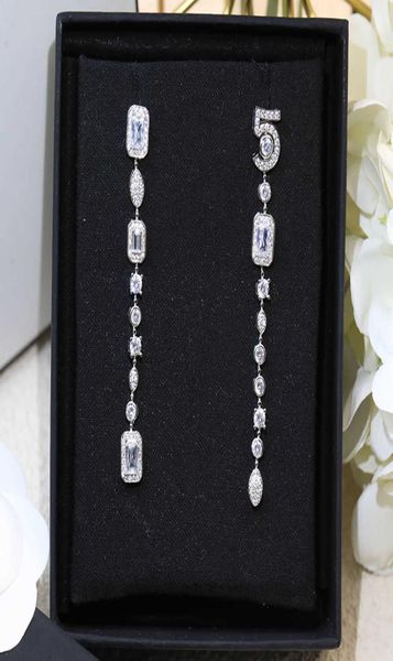 graceful elegant tassels asymmetry no 5 earrings women shiny delicate fairy temperament luxurious anti allergy ear acupuncture9607228, Golden
graceful elegant tassels asymmetry no 5 earrings women shiny delicate fairy temperament luxurious anti allergy ear acupuncture9607228, Golden