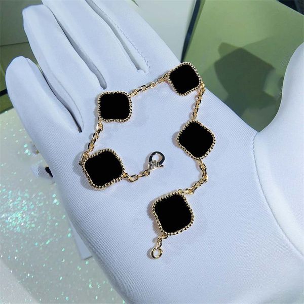 luxury brand van quatrefoil bracelet 4/four leaf clover charm jewelry bracelets elegant 18k gold cleef shell pearl mother&daughter couple bi, Golden;silver
luxury brand van quatrefoil bracelet 4/four leaf clover charm jewelry bracelets elegant 18k gold cleef shell pearl mother&daughter couple bi, Golden;silver