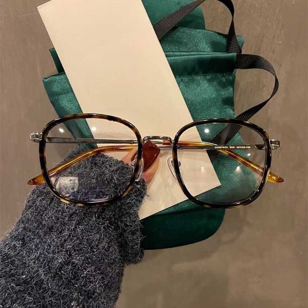 designer glasses danyang seagull new gg0678 tortoiseshell color eyeglass frame mesh red the same model can be equipped with anti blue light, White;black
designer glasses danyang seagull new gg0678 tortoiseshell color eyeglass frame mesh red the same model can be equipped with anti blue light, White;black