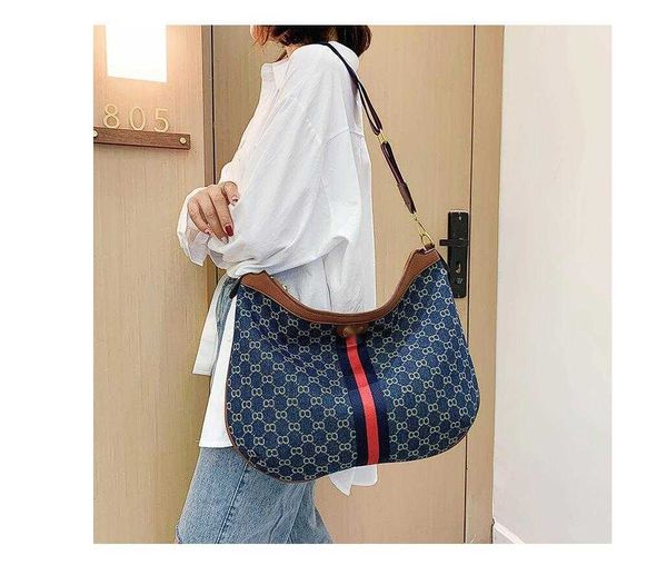 designer female new fashion large capacity single shoulder messenger backpack big bag canvas armpit bag handbags
designer female new fashion large capacity single shoulder messenger backpack big bag canvas armpit bag handbags