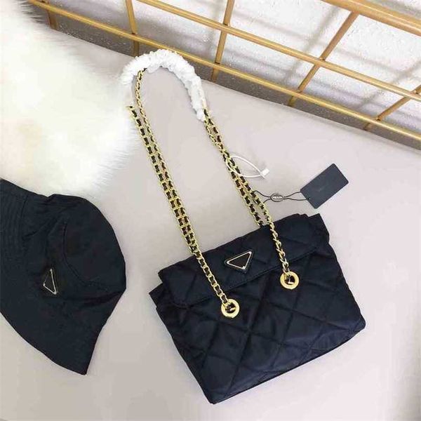 designer bag handbag fashion vintage parachute nylon black chain bag classic red bag
designer bag handbag fashion vintage parachute nylon black chain bag classic red bag