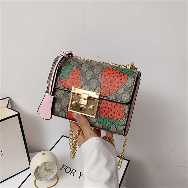 2023 designer bag handbag women's autumn foreign style small square fresh, sweet and lovely strawberry one chain women
2023 designer bag handbag women's autumn foreign style small square fresh, sweet and lovely strawberry one chain women