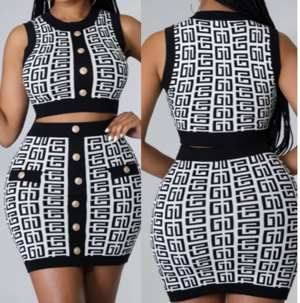 women's tracksuits designer new summer two piece dress sets short sleeve embroidered letter varsity jacket plaid skirt suit, Gray
women's tracksuits designer new summer two piece dress sets short sleeve embroidered letter varsity jacket plaid skirt suit, Gray