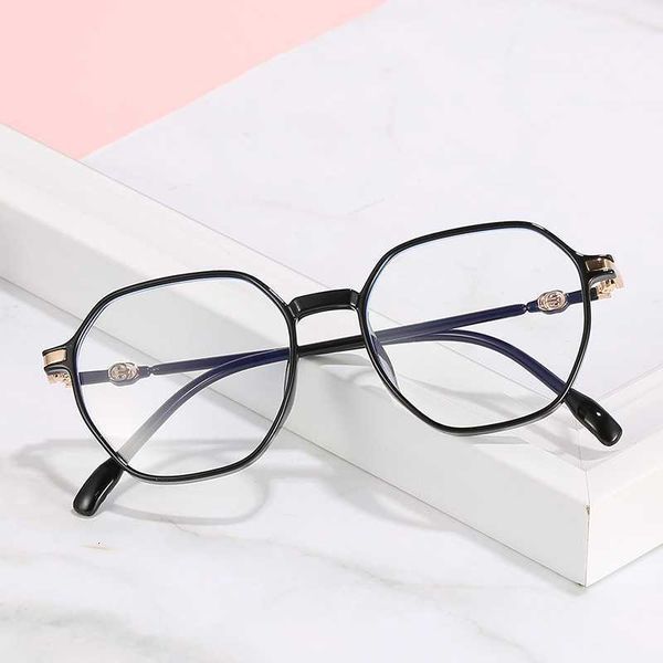 designer glasses fashion and personality tr90 glasses irregular full frame anti blue light flat lens with myopia, White;black
designer glasses fashion and personality tr90 glasses irregular full frame anti blue light flat lens with myopia, White;black