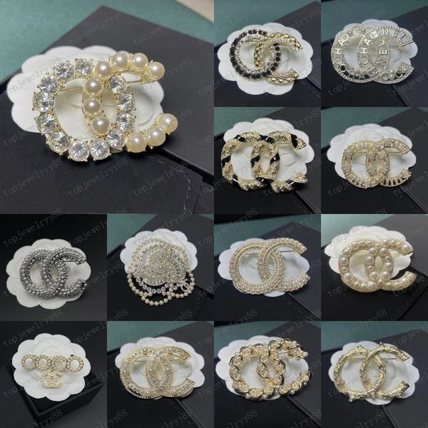 famous design gold g brand luxurys desinger brooch women rhinestone pearl letter brooches suit pin fashion jewelry clothing decoration acces, Gray
famous design gold g brand luxurys desinger brooch women rhinestone pearl letter brooches suit pin fashion jewelry clothing decoration acces, Gray