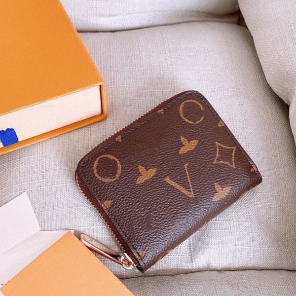 designer men and women vogue coin purse designer fashion coin purse card holder genuine leather zipper bag accessoires, Red;black
designer men and women vogue coin purse designer fashion coin purse card holder genuine leather zipper bag accessoires, Red;black