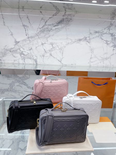 designer handbag luxury bag box type fashion camera bag men's satchel women's single shoulder bag large capacity purse zipper 4 co
designer handbag luxury bag box type fashion camera bag men's satchel women's single shoulder bag large capacity purse zipper 4 co