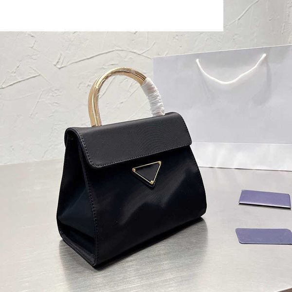 evening bags cc bag luxury brand shoulder bags women simple vegetable basket tote bag classic flap fashion calfskin quilted metal handle lux
evening bags cc bag luxury brand shoulder bags women simple vegetable basket tote bag classic flap fashion calfskin quilted metal handle lux