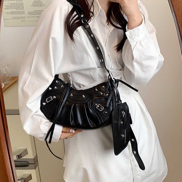 shopping bags women tassel handbags and purses fashion shoulder bag crossbody female purse multi-pocket pu moon leather orange bags
shopping bags women tassel handbags and purses fashion shoulder bag crossbody female purse multi-pocket pu moon leather orange bags