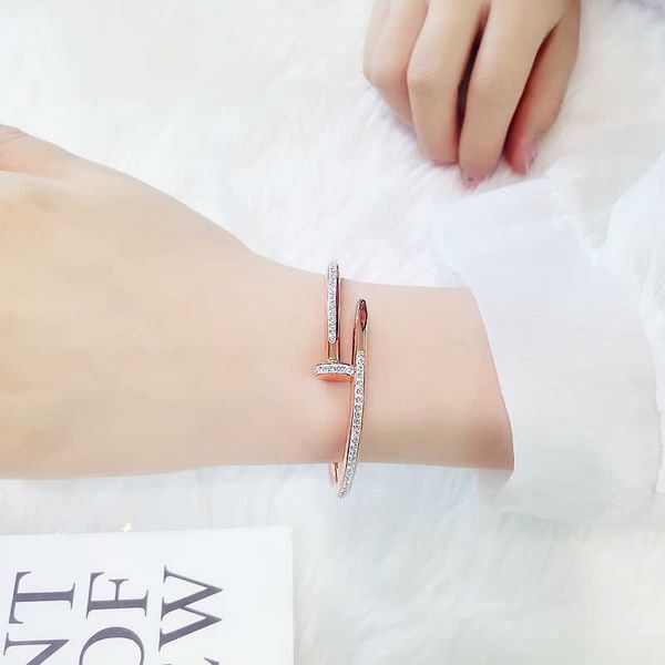 designer carti bracelet red fashion open titanium steel bracelet mud diamond zircon bracelet light luxury niche design bracelet female, Black
designer carti bracelet red fashion open titanium steel bracelet mud diamond zircon bracelet light luxury niche design bracelet female, Black