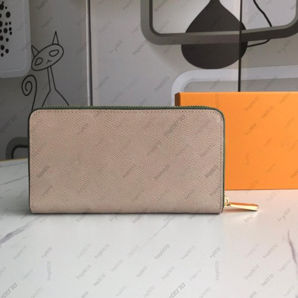 designer bag m60017 fashion women wallet black empreinte clutch lady ladies long wallet pu leather single zipper wallets classical coin purs, Red;black
designer bag m60017 fashion women wallet black empreinte clutch lady ladies long wallet pu leather single zipper wallets classical coin purs, Red;black