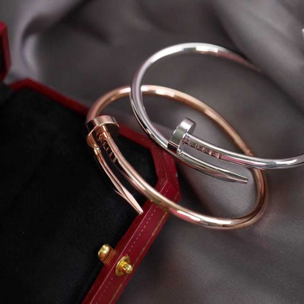 designer carti bracelet bangle silver classic bracelet full style fashion individuality trend valentine's day small fashion, Black
designer carti bracelet bangle silver classic bracelet full style fashion individuality trend valentine's day small fashion, Black