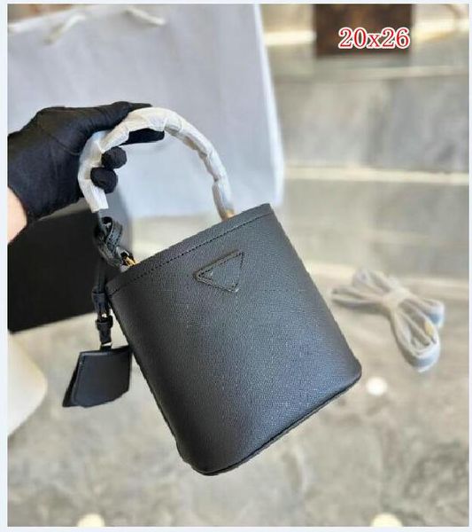 women handbag designer bag women single shoulder luxury fashion bags leather portable diagonal cross bags woman tote handbags 20*26cm
women handbag designer bag women single shoulder luxury fashion bags leather portable diagonal cross bags woman tote handbags 20*26cm