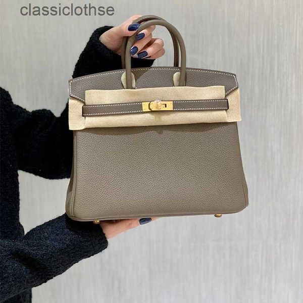 original edition designer herms briks bags online store high-end quality cow leather togo lychee grain bag leather women's bag portable
original edition designer herms briks bags online store high-end quality cow leather togo lychee grain bag leather women's bag portable