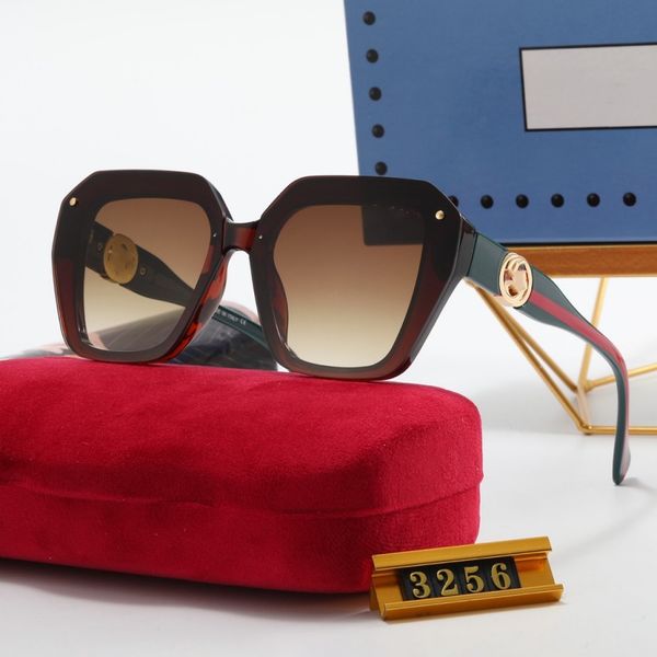 different styles of men's women's sunglasses high-quality designer square european and american brand polarizing sunshade mirror w, White;black
different styles of men's women's sunglasses high-quality designer square european and american brand polarizing sunshade mirror w, White;black