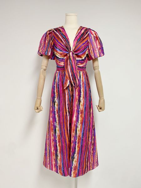 bubble sleeve mid length dress v-neck stripe loose relaxed rainbow stripe dress, Black;gray
bubble sleeve mid length dress v-neck stripe loose relaxed rainbow stripe dress, Black;gray