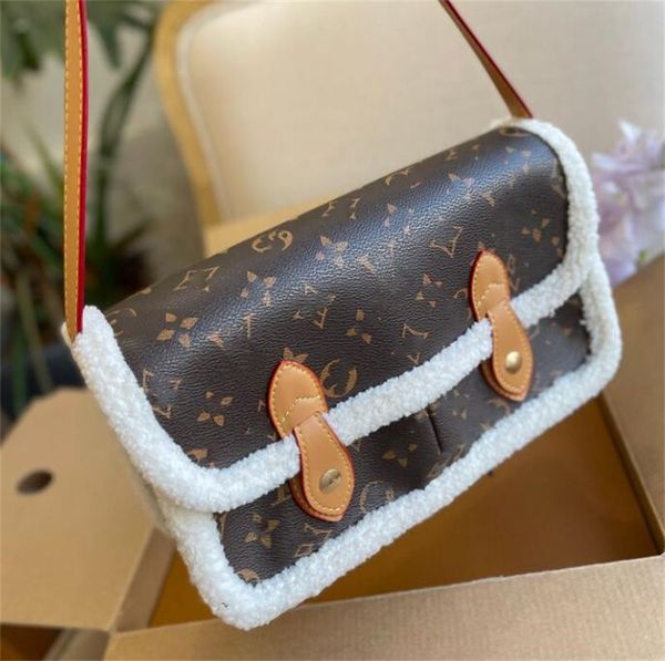 designer bags handbags totes luxurys lambswool splicing women shoulder crossbody bag lady genuine leather monograms l messenger underarm wal
designer bags handbags totes luxurys lambswool splicing women shoulder crossbody bag lady genuine leather monograms l messenger underarm wal