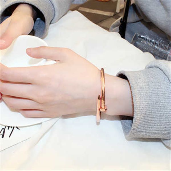 2023 designer carti bracelet chaopai street men's fashion trend female titanium steel stainless steel open lovers bracelet, Black
2023 designer carti bracelet chaopai street men's fashion trend female titanium steel stainless steel open lovers bracelet, Black