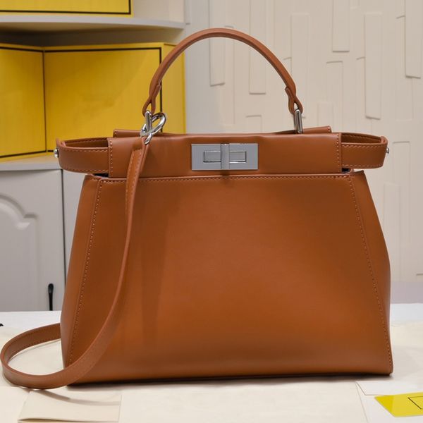 large capacity tote bag women shoulder bags handbags genuine leather fashion crossbody purse silver hardware interior compartment twist buck
large capacity tote bag women shoulder bags handbags genuine leather fashion crossbody purse silver hardware interior compartment twist buck