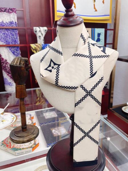 Scarves 20style Designer Letters Print Floral Silk Scarf Headband for Women Fashion Long Handle Bag Scarve Paris Shoulder Tote Ribbon Head Wrap Mixed 1YFY 
Scarves 20style Designer Letters Print Floral Silk Scarf Headband for Women Fashion Long Handle Bag Scarve Paris Shoulder Tote Ribbon Head Wrap Mixed 1YFY