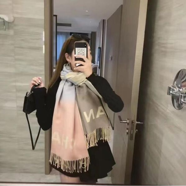 hijab Designer Echarpe Classic Cashmere Warm Scarf Mens and Womens Winter Large Mon
hijab Designer Echarpe Classic Cashmere Warm Scarf Mens and Womens Winter Large Mon