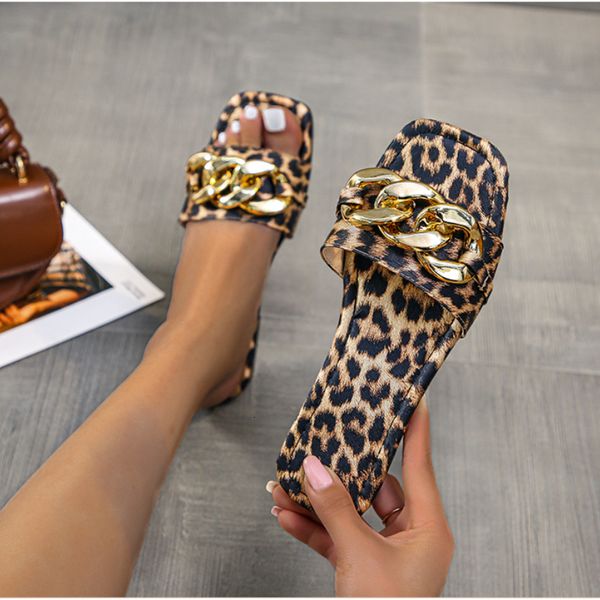 slippers plus size 35-43 flat leopard women's slippers european and american metal chain square toe flat shoes women's sandals sli, Black
slippers plus size 35-43 flat leopard women's slippers european and american metal chain square toe flat shoes women's sandals sli, Black