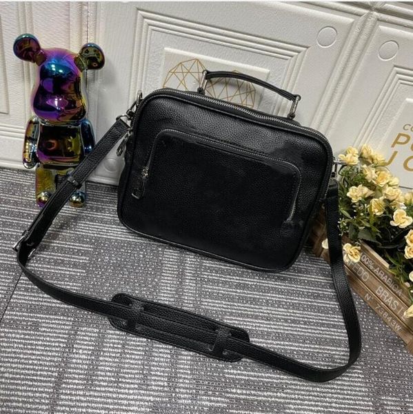 portfolio office messenger handbag men briefcase genuine leather shoulder bag for hanging vintage lapbags
portfolio office messenger handbag men briefcase genuine leather shoulder bag for hanging vintage lapbags